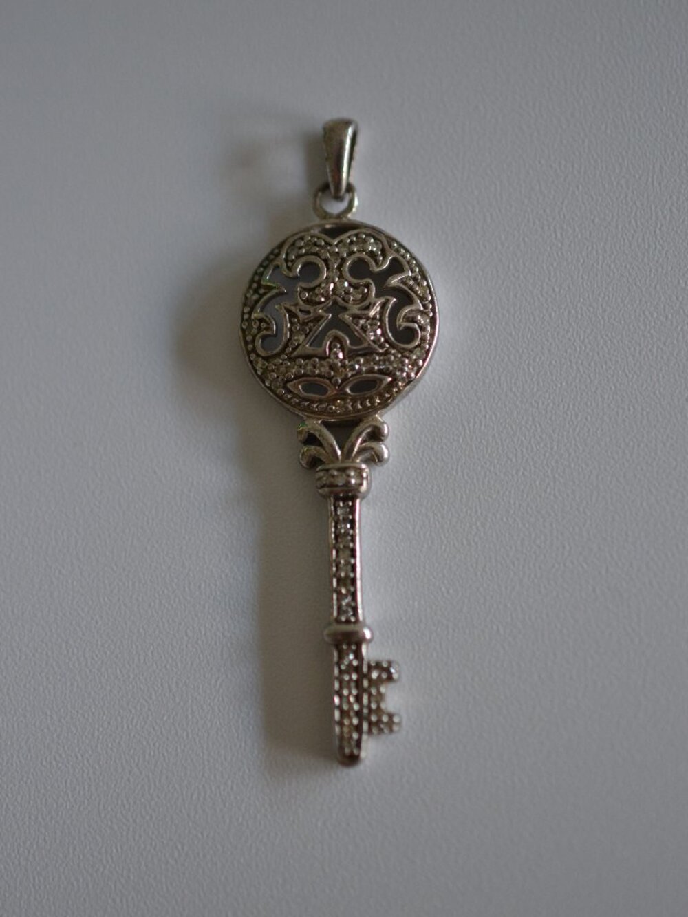JWBR Pendant Charm .925 KEY LOCKET Design 2g Sterling Silver Clear Crystals 1.5"